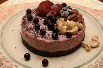 small raw vegan cheesecake