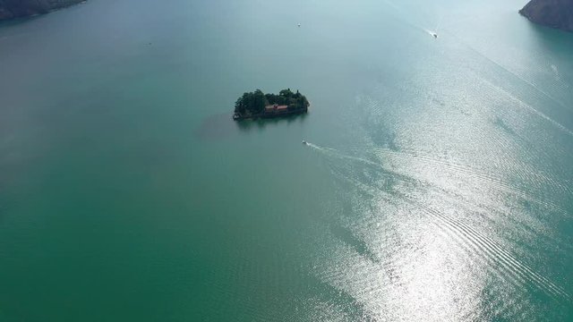 Aerial 4K - Lago D'Iseo (IT) - Monte Isola - vista dell'isola di San Paolo 