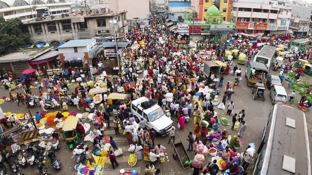 A crowded market place  in Bangalore - KR Market