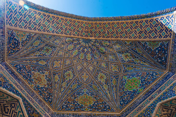 Iwan of Madrasah, registan, samarkand, uzbekistan