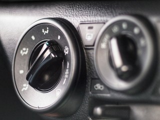 Temperature control switch for car air conditioner