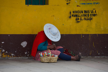 Strassenverkäuferin