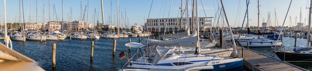 Warnemünde Hohe Düne Yachthafen Panorama 1