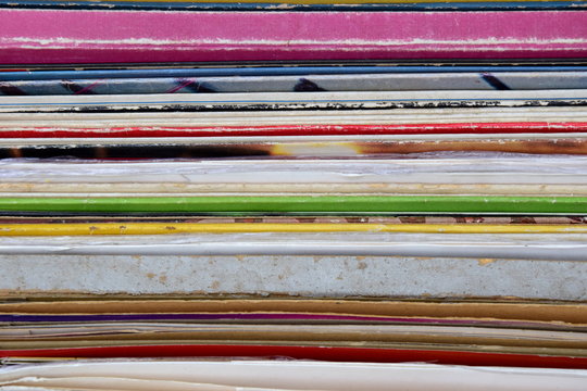 Stapel mit alten Zeitschritften - Printmedien