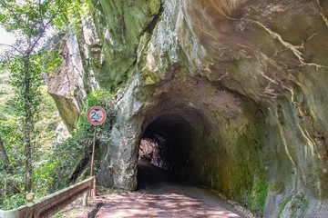 羽山渓のトンネルの出入り口　The rock-pierced tunnel at Hayama valley in Nariwa town, Takahashi city, Okayama pref. Japan. We can go through it not only on foot but also by car! 