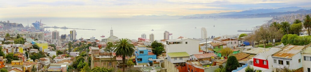 Fototapeta na wymiar Valparaíso in Chile at the Pacific coast