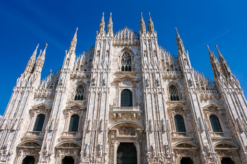 Fototapeta premium ミラノ大聖堂 ドゥオモ