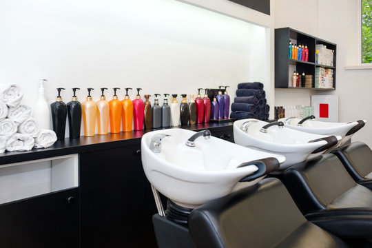 Salon Interior Images – Browse 78,426 Stock Photos, Vectors, and Video |  Adobe Stock