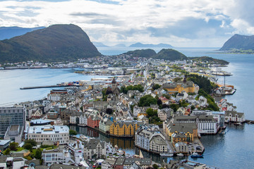 Fototapeta premium Blick auf Ålesund - Norwegen 3