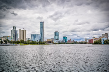 Fototapeta premium Malowniczy pejzaż z widokiem na centrum miasta, Jekaterynburg, Rosja