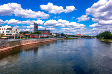 Fototapeta na wymiar Magdeburg an der Elbe
