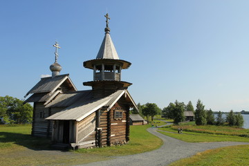 Fototapeta na wymiar old wooden church in russia
