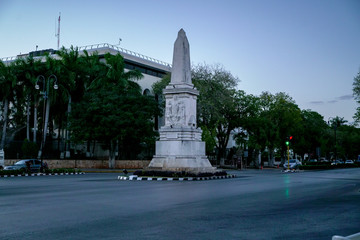 Fototapeta premium Obelisco en Mérida, Yucatán
