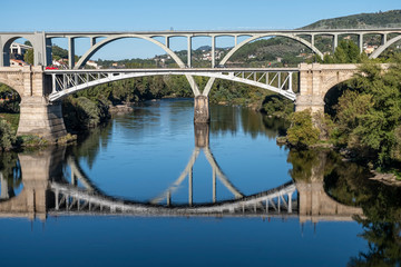 Puentes sobre el rio Miño en Ourense, Galicia. España.