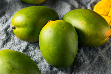 Raw Green Organic Kiett Mangoes