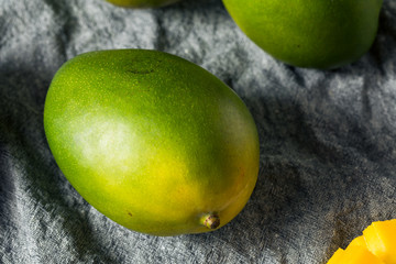 Raw Green Organic Kiett Mangoes