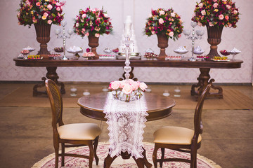 Table decor flowers floral roses