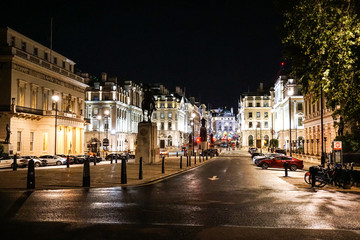Fototapeta na wymiar Beautiful lights in streets of London, England