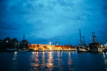 Museumshafen in Greifswald und Ryck am Abend