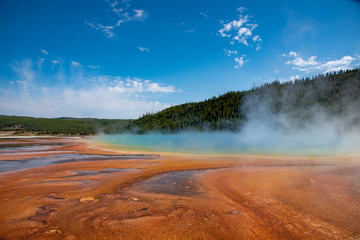 Grand Prismatic Spring in Yellowstone National Park (USA)