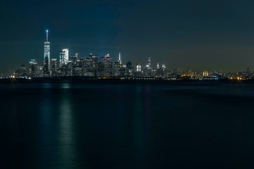 Fototapeta na wymiar manhattan skyline at night 