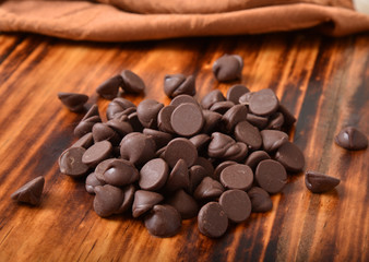 Dark chocolate chips