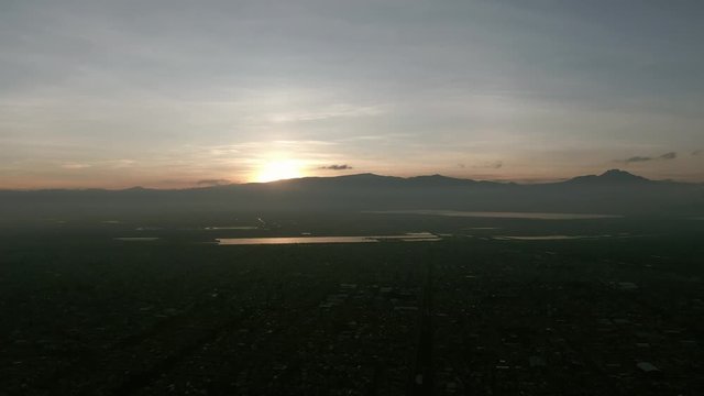 Sunrise Over Mexico City, Volcanoes Popocatepelt e Iztlaccihuatl, Lake Texcoco, Mexico Tenochtitlan 5