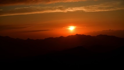 Obraz premium 大台ケ原山でみた幻想的な夕焼けの情景