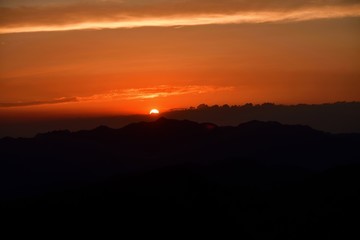 大台ケ原山でみた幻想的な夕焼けの情景