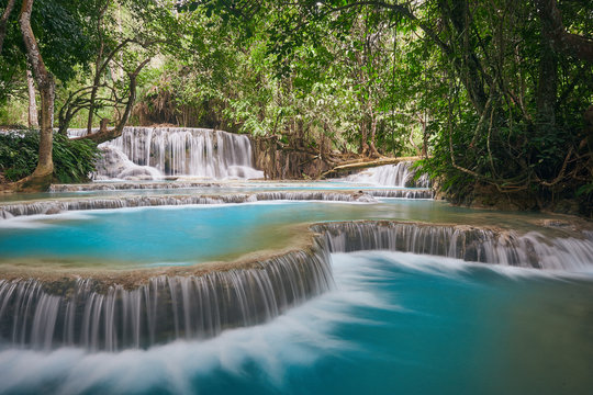 Kuang Si Waterfalls, Laos © Pixelatelier.at