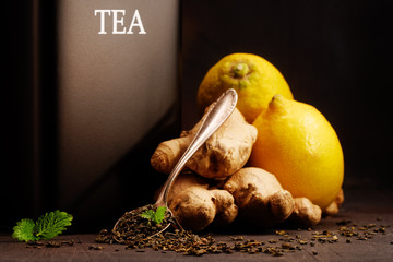 grüner tee mit ingwer und zitrone