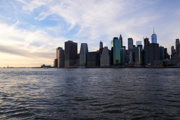 Fototapeta na wymiar Manhattan at sunset