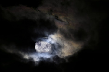 Spooky Moon with Clouds - obrazy, fototapety, plakaty