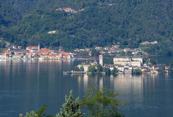 Fototapeta na wymiar panoramic point on the mountains surrounding the romantic Lake Orta and San Giulio island. italy