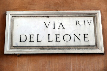 Obraz premium nomi delle strade e piazze di roma,italia