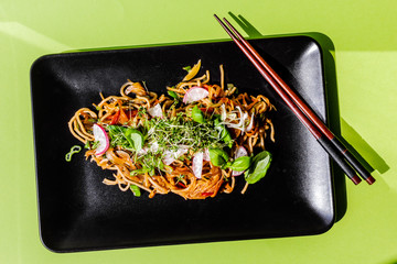 Nudelgericht asiatisch 2