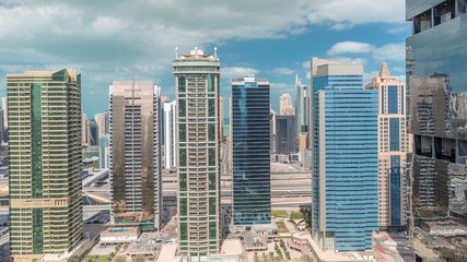 Obraz premium Mieszkalne apartamenty i biura w Jumeirah Lake Towers District Timelapse w Dubaju
