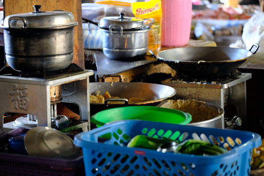 Indonesia Sumba Pasar Inpres Matawai - street food kitchen