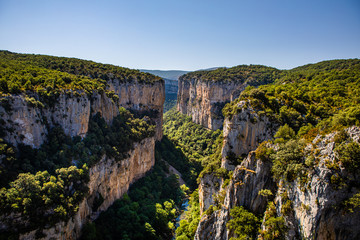Fototapeta na wymiar The Arbaiun Gorge, at the bottom of the Pyrenean valley of Salazar. Navarra, Spain.