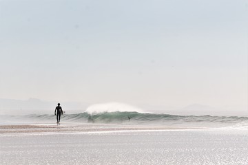 Surfero solitario
