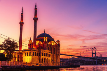 Fototapeta na wymiar Ortakoy Mosque at purple sunrise, Istanbul, Turkey