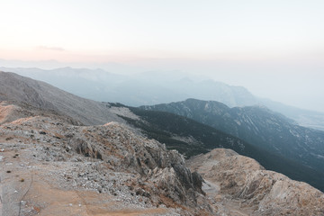 Obraz premium View of the rocky mountains from the top of Tahtali mountain in Turkey