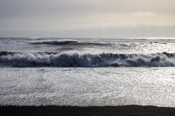 Reynisfjara beach - spiaggia nera in Islanda