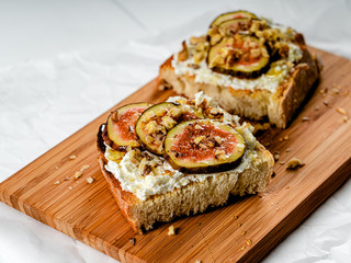 Ricotta And Fig Toast With Honey And Nuts