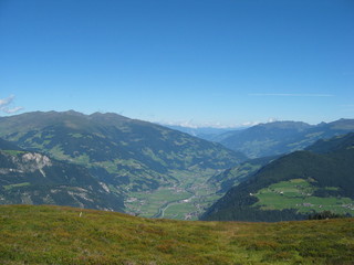 Talblick auf Mayrhofen im Zillertal vom Penkenjoch - Penkenjoch - Alpenpanorama - Österreich