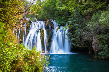 Fototapeta na wymiar waterfall on Una river in village Martin Brod in Bosnia and Herzegovina