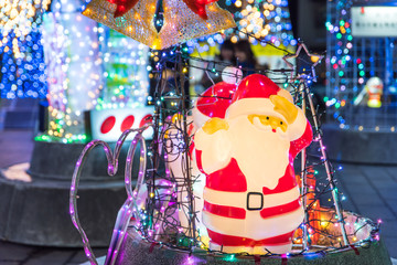 写真素材：クリスマス、サンタ、冬、12月、坂出駅、香川県、坂出、イルミネーション