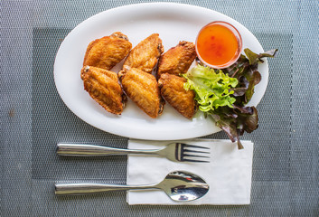 Fried chicken wings