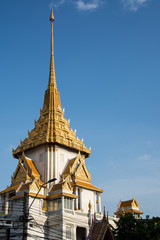Fototapeta premium Thailand Pagoda and sky