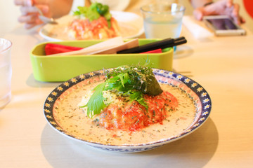 トマト風味のスープオムライス
